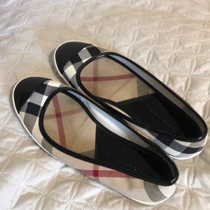 Burberry canvas slip ons